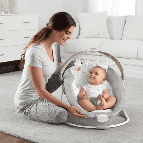 Ingenuity En Light En Bouncer™ - Twinkle Tails™ Wiegewippe 7 Ingenuity En Light En Bouncer™ - Twinkle Tails™ Wiegewippe - Imagen 5